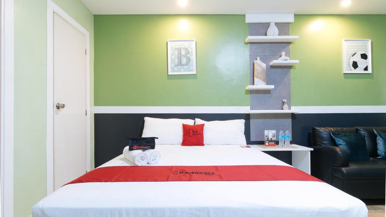Reddoorz Plus Near Lapasan Plaza Cagayan De Oro Exterior photo