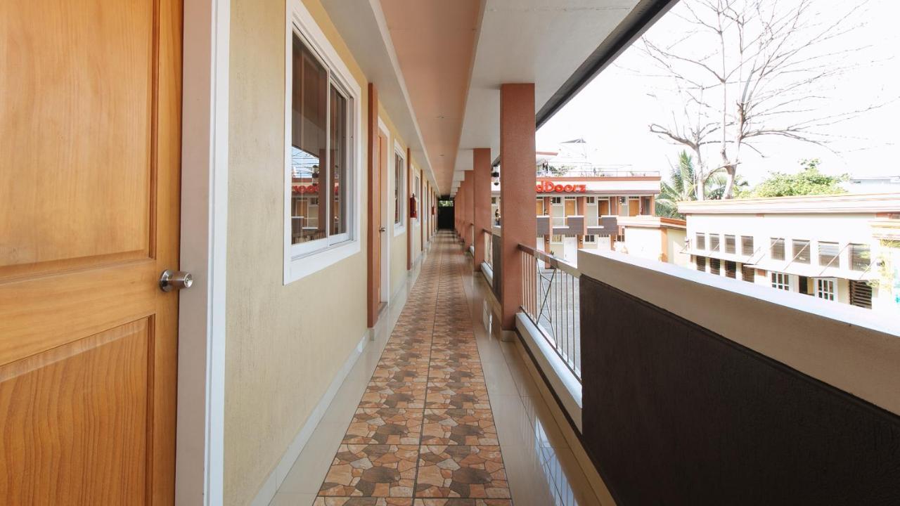 Reddoorz Plus Near Lapasan Plaza Cagayan De Oro Exterior photo