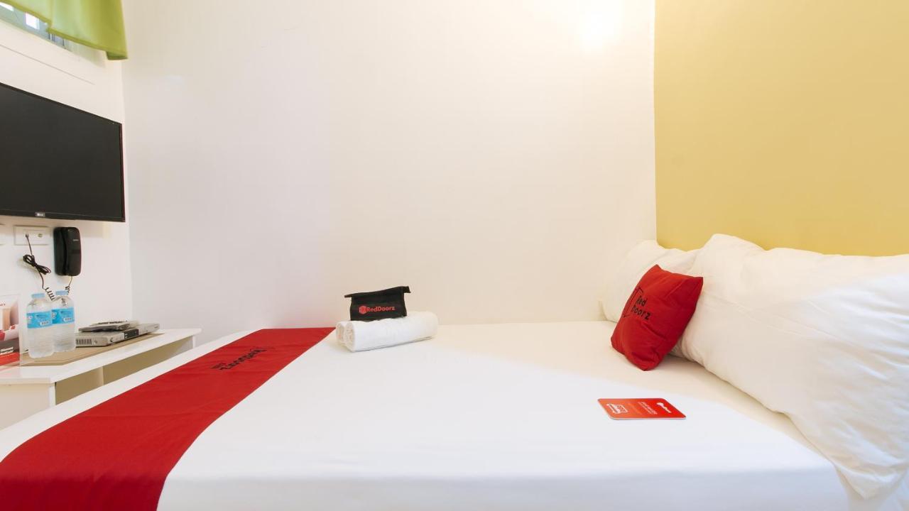 Reddoorz Plus Near Lapasan Plaza Cagayan De Oro Exterior photo